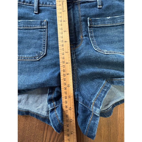 Old Navy Womens Jean Shorts California Stretch Blue Denim size 10 High Rise - Picture 6 of 12